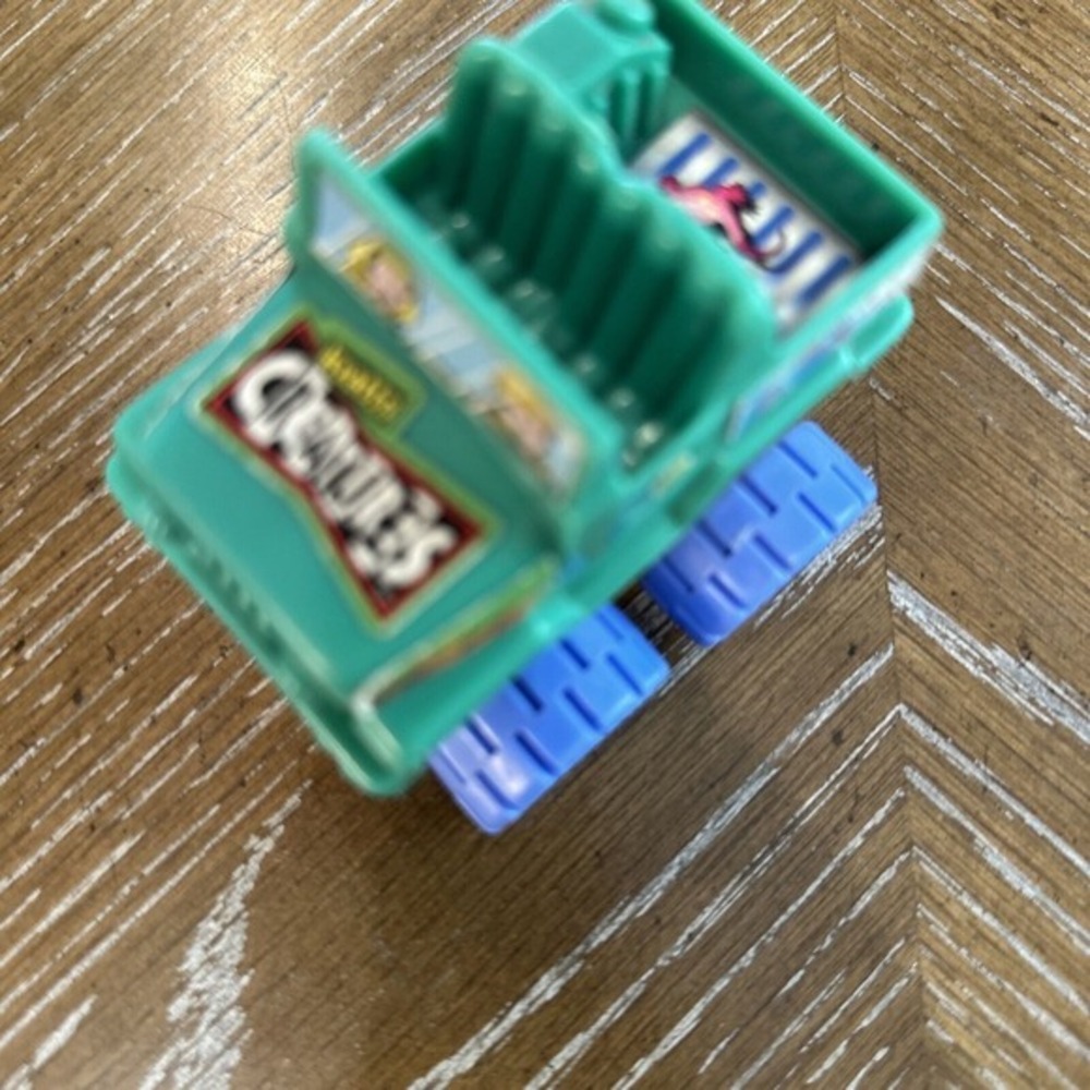 Wendy's Kids' Meal Toy 1997 Kratts' Creatures 500 - Monster Jeep "Go Ape" Jungle